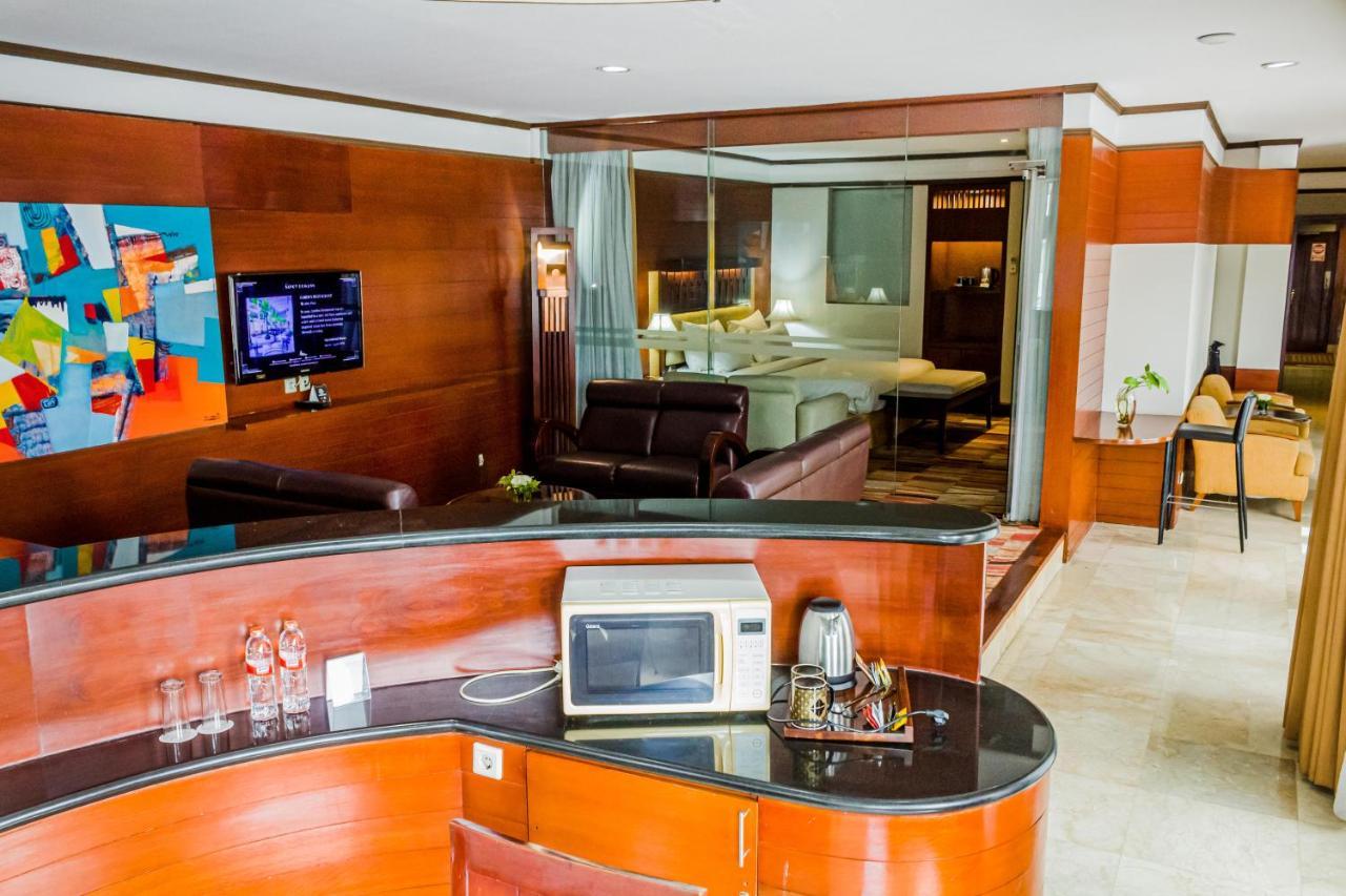 Homman Suite