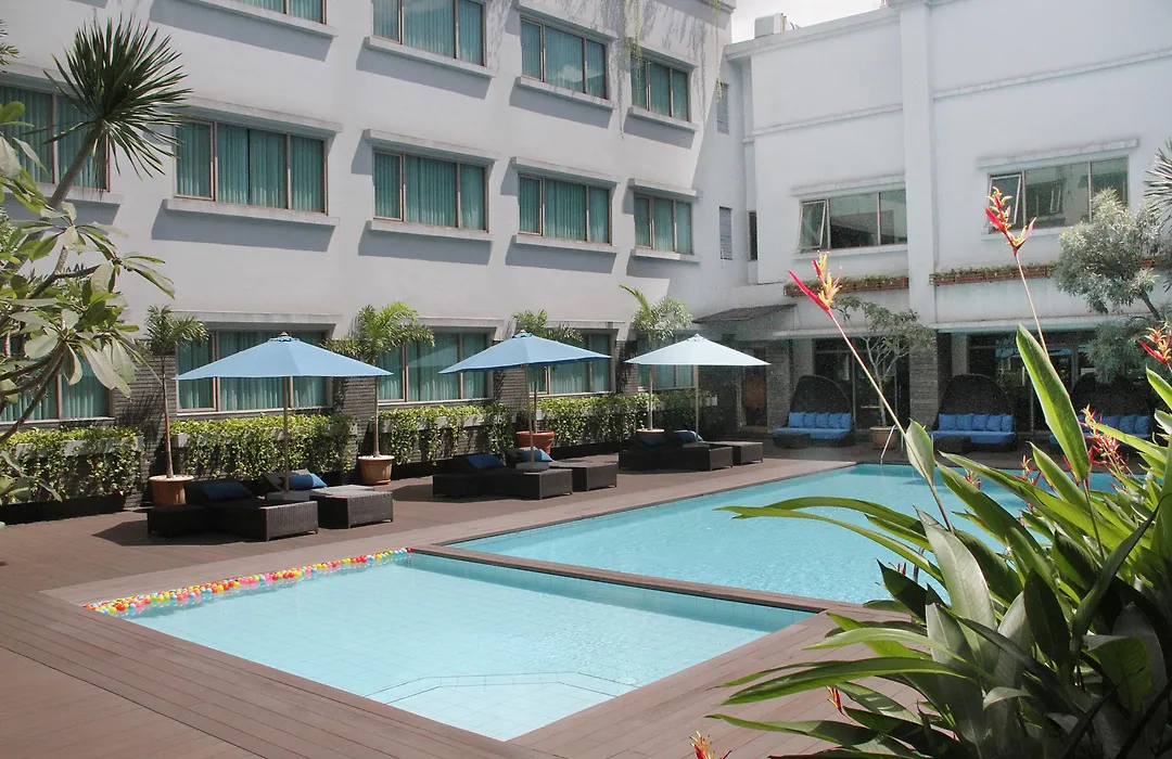 Aston Tropicana Hotel Bandung-1